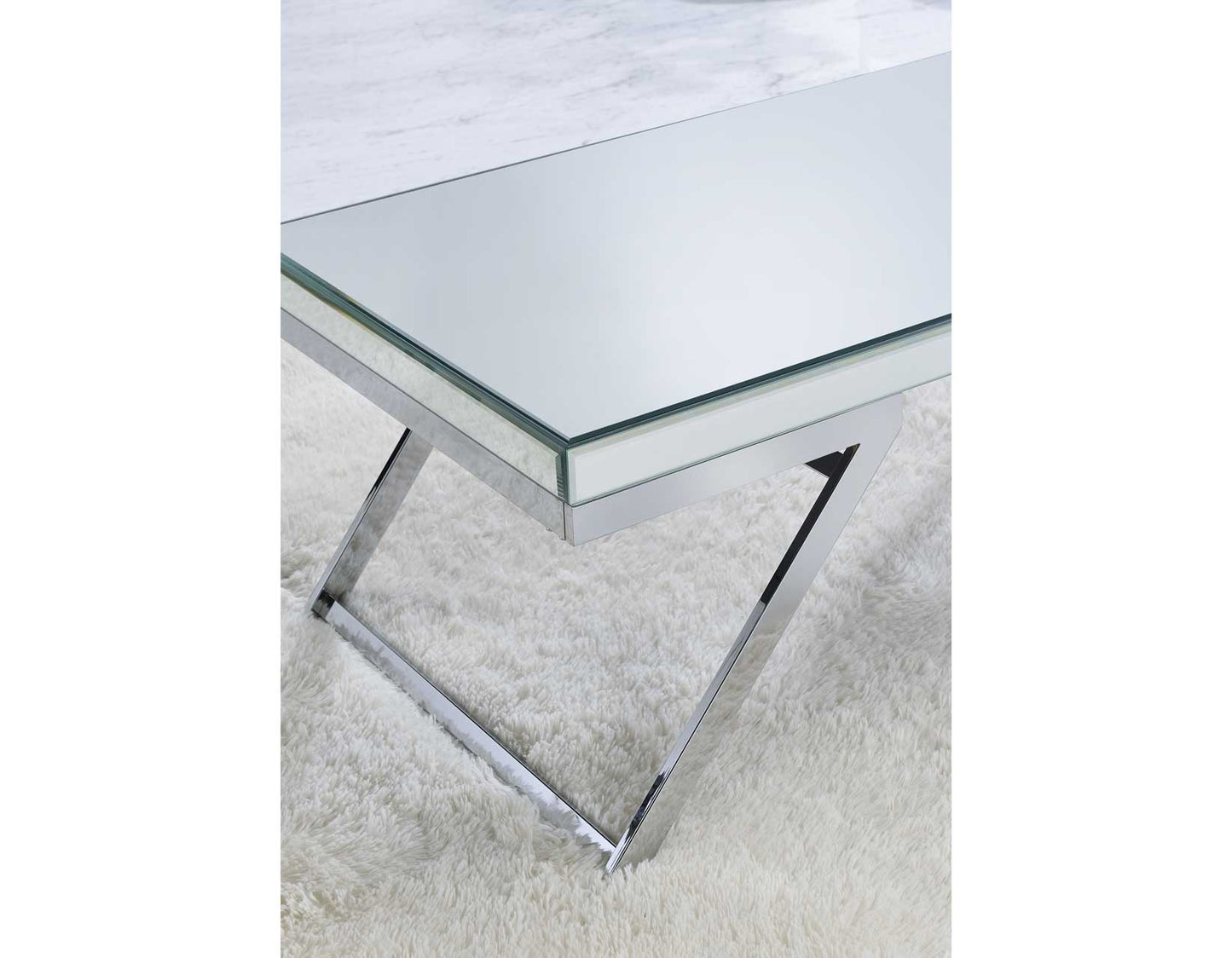 Alfresco Mirrored Top End Table